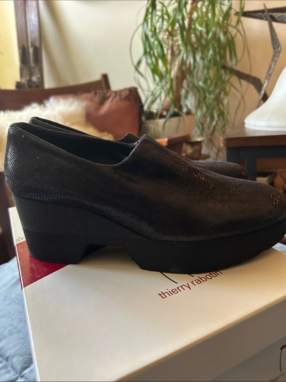 Thierry Rabotin new black leather wedge